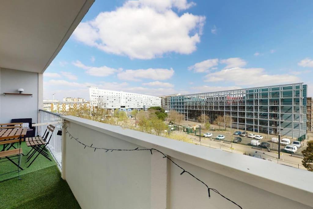 Le Central - Chambre Privative Avec Salon Et Terrasse Privee Hotel Тулуза Екстериор снимка